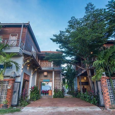 Isann Villa Siem Reap Buitenkant foto