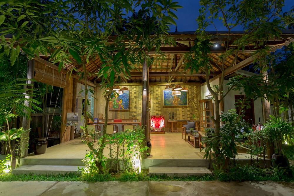 Isann Villa Siem Reap Buitenkant foto